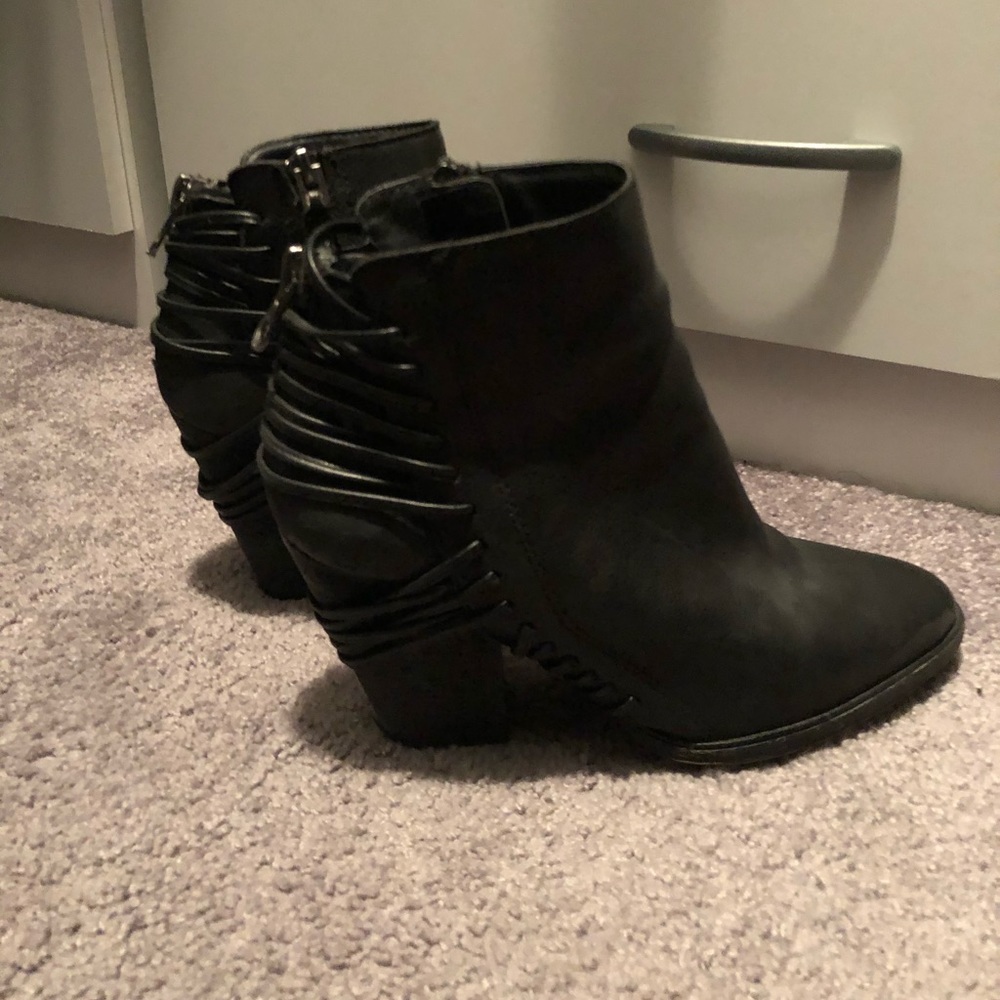 Dolce Vita black leather bootie